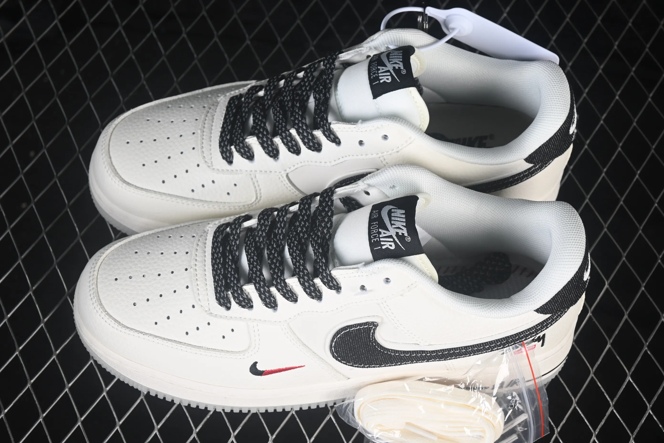 All categories Nk Air Force 1 Air Force series Nk Air Force 1 Low Air Force low-top Nike Air Force 1'07 Low joint model Air Force 1 low-top casual sneakers DN9688-105
